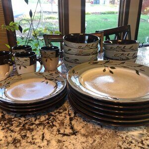 Pfaltzgraff PASTORAL LEAVES 4/4 piece SETTINGS + XTR plates + bowls